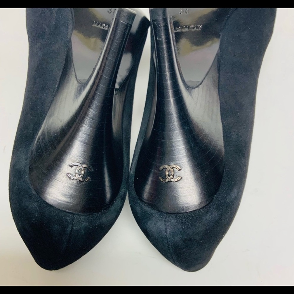 Chanel black suede pumps 2004 Karl Lagerfeld - Picture 10 of 14